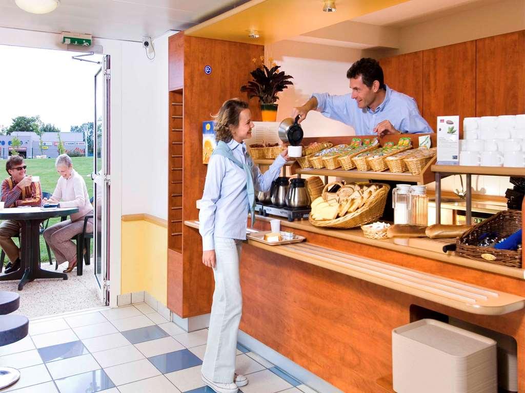 Ibis Budget Meung Sur Loire Удобства фото