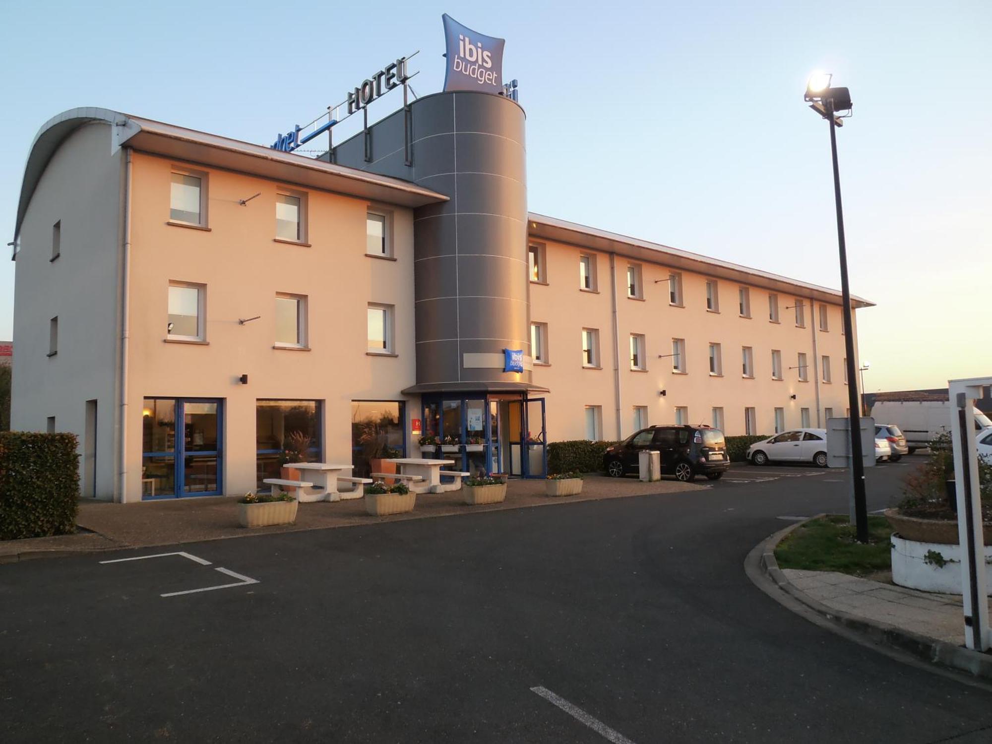 Ibis Budget Meung Sur Loire Экстерьер фото