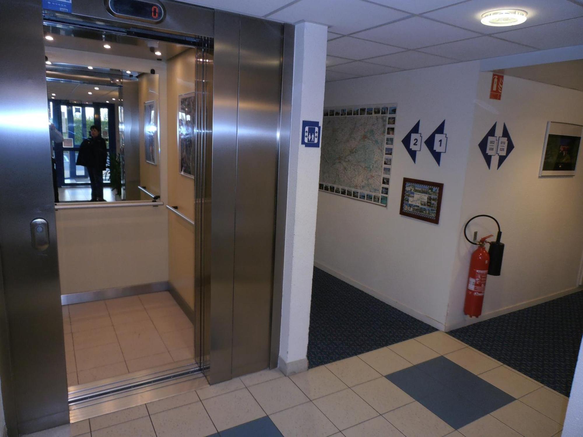 Ibis Budget Meung Sur Loire Экстерьер фото